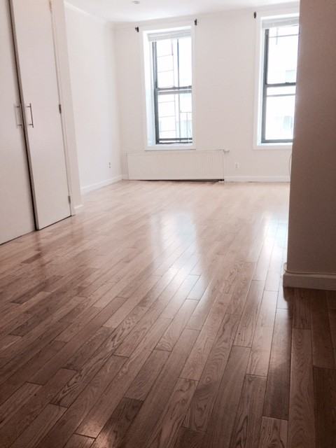 529 W 48th St - Photo 2 of 6