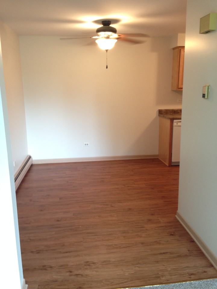 517 E Hauert St #2 - Photo 3 of 7