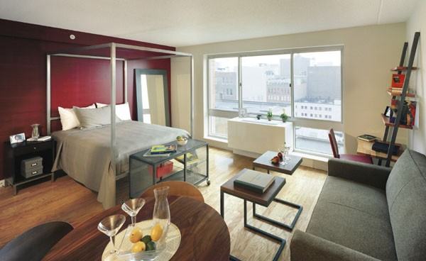 380 W 39th St 16J - Photo 2 of 4