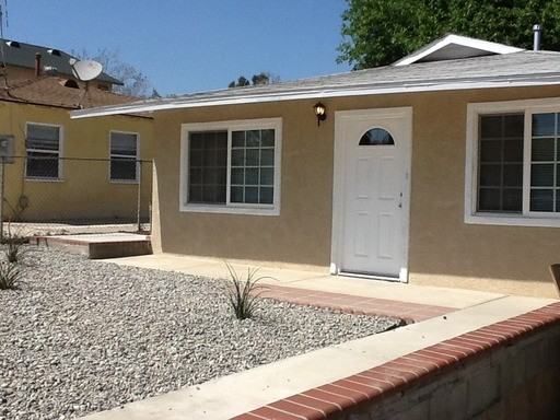 10453 48th St - Photo 3 of 15