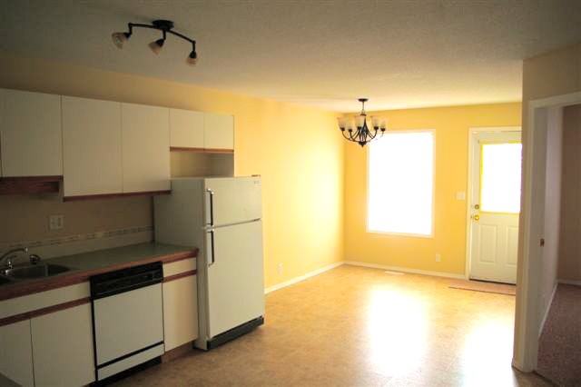 14 Eline St #14A - Photo 3 of 9