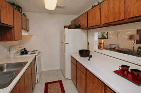 2500 Central Dr - Photo 3 of 4