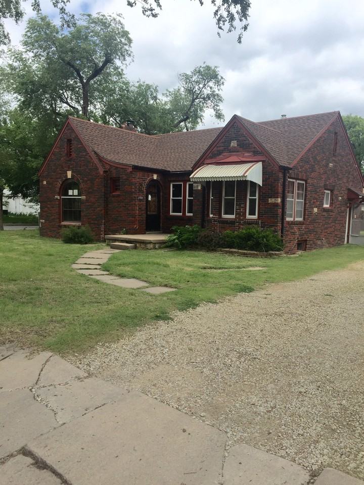 2056 North Hood Street - Photo 3 of 15