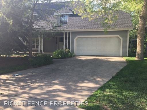 2201 Shawnee Ct - Photo 2 of 23