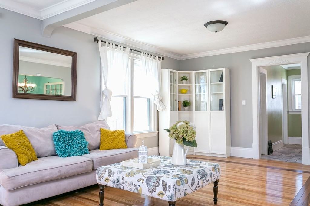 545 11th Ave N - Photo 3 of 17