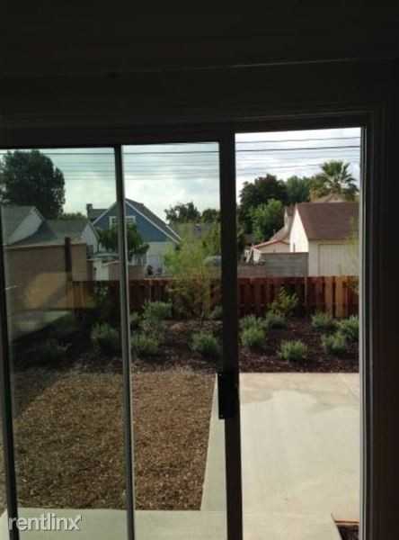 580 Hendrix Ave - Photo 2 of 13