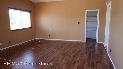 300 Colombo Ave - Photo 2 of 35