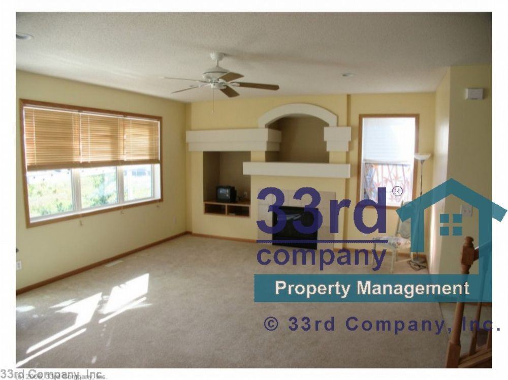 4605 Empress Way N - Photo 3 of 20