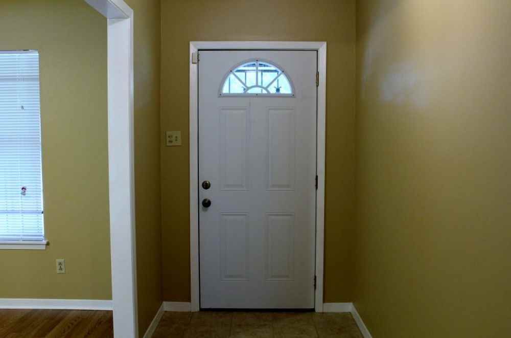 1585 Auburn Dr - Photo 3 of 23