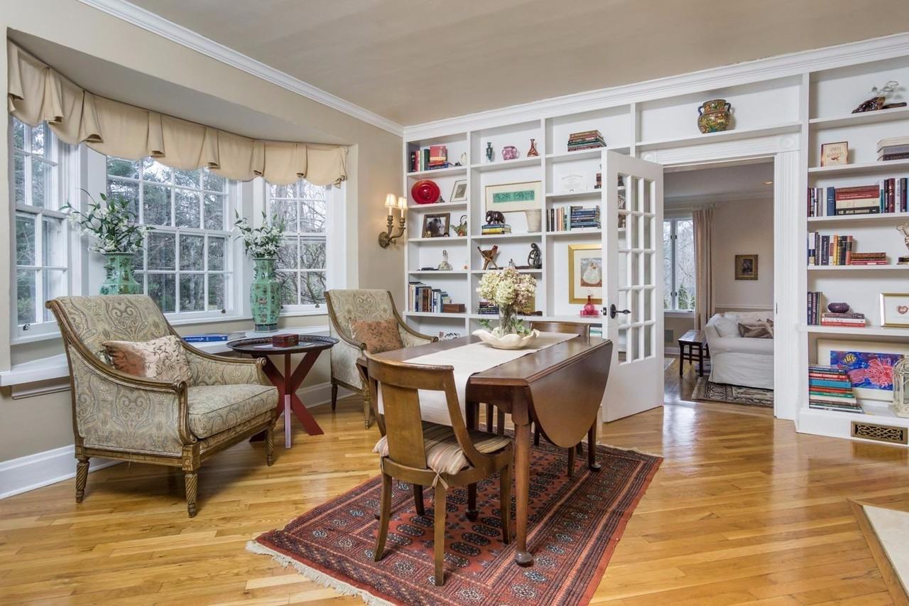 6025 Miami Rd - Photo 3 of 25