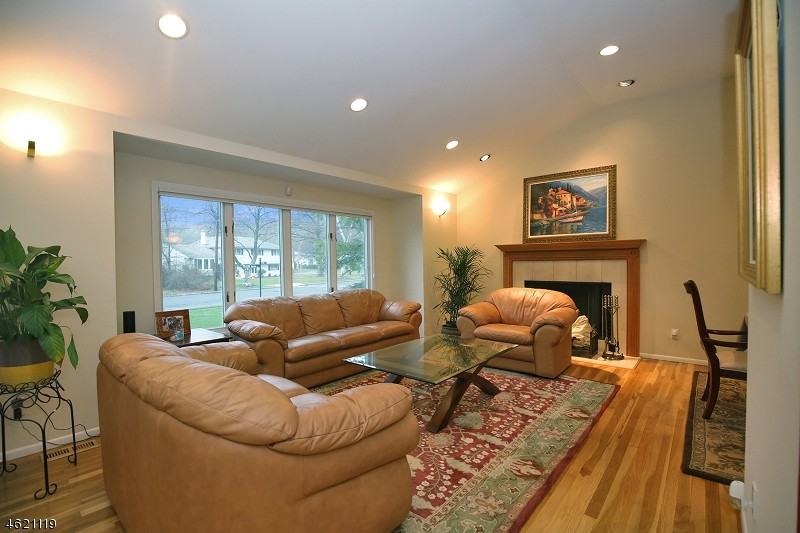 50 Martin Rd - Photo 3 of 18