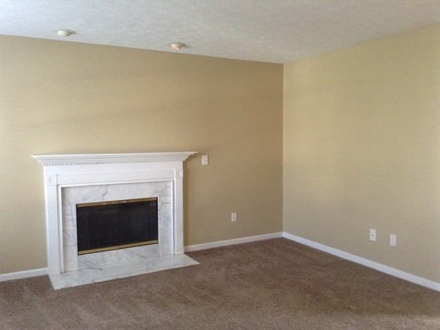 691 Mockingbird Ln - Photo 3 of 14