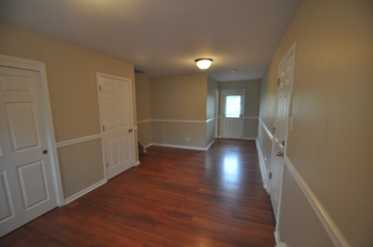 7907 89th St - Photo 2 of 21