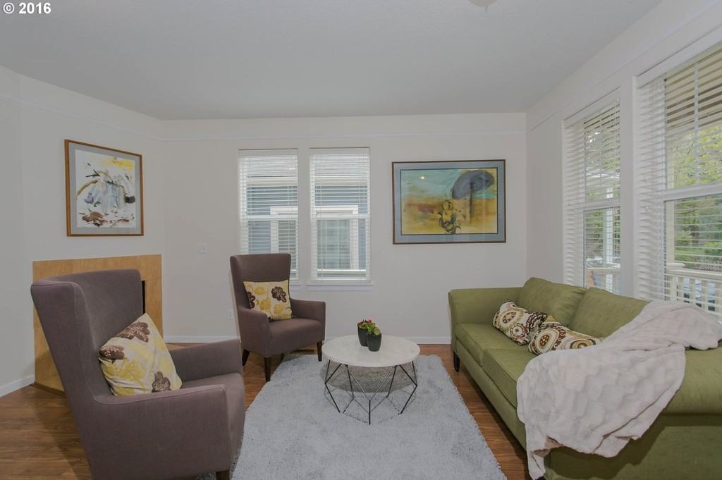 3921 North Albina Avenue - Photo 3 of 14