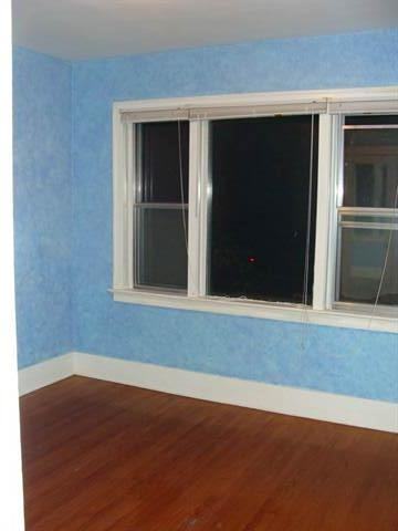 646 Ashburn St - Photo 3 of 8