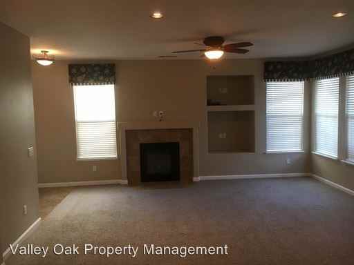 2749 Donner Trail - Photo 2 of 9