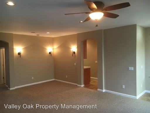 2749 Donner Trail - Photo 3 of 9