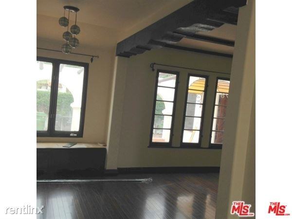 449 N Sweetzer Ave - Photo 3 of 3
