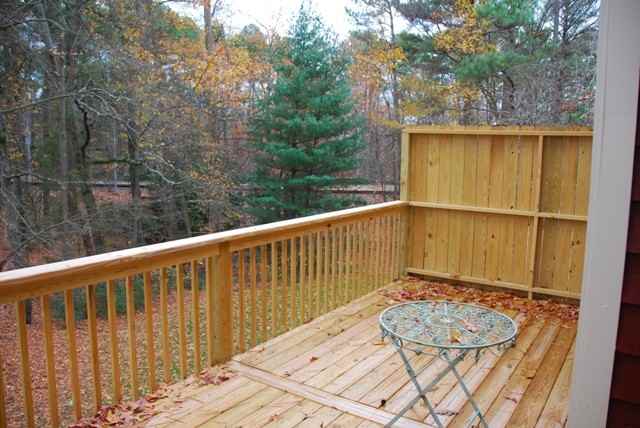 118 Hollow Oak Dr - Photo 2 of 10