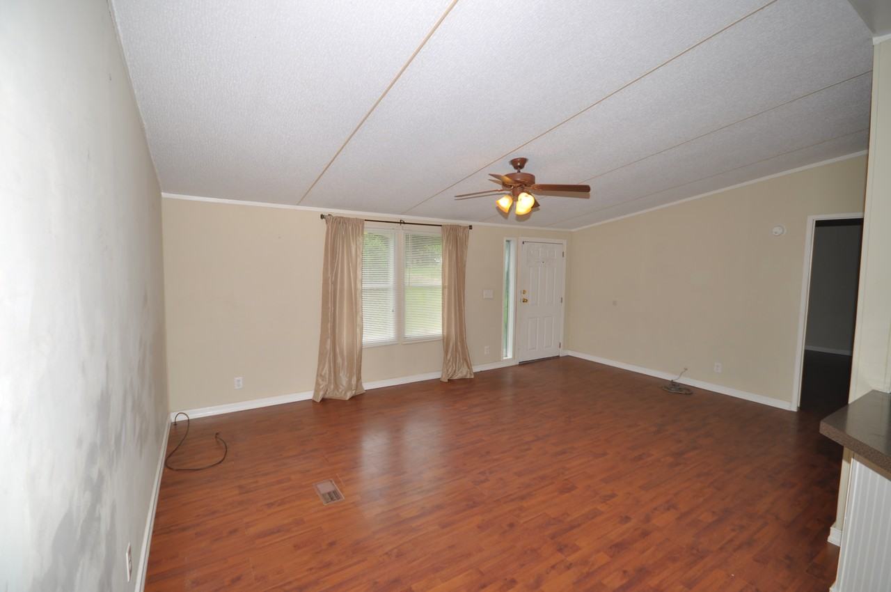 618 Ethel Dr - Photo 3 of 13