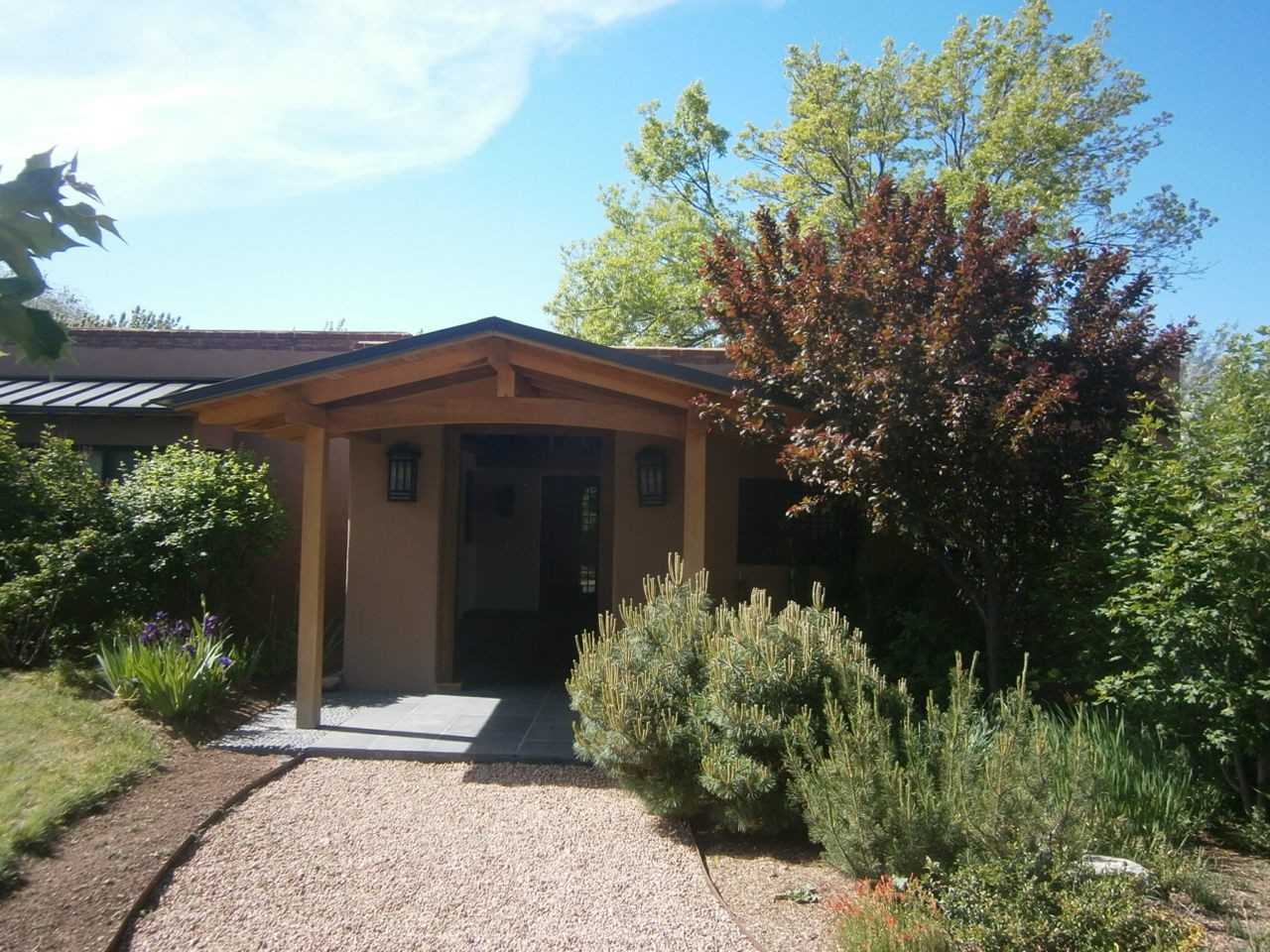 822 E Zia Rd - Photo 2 of 34