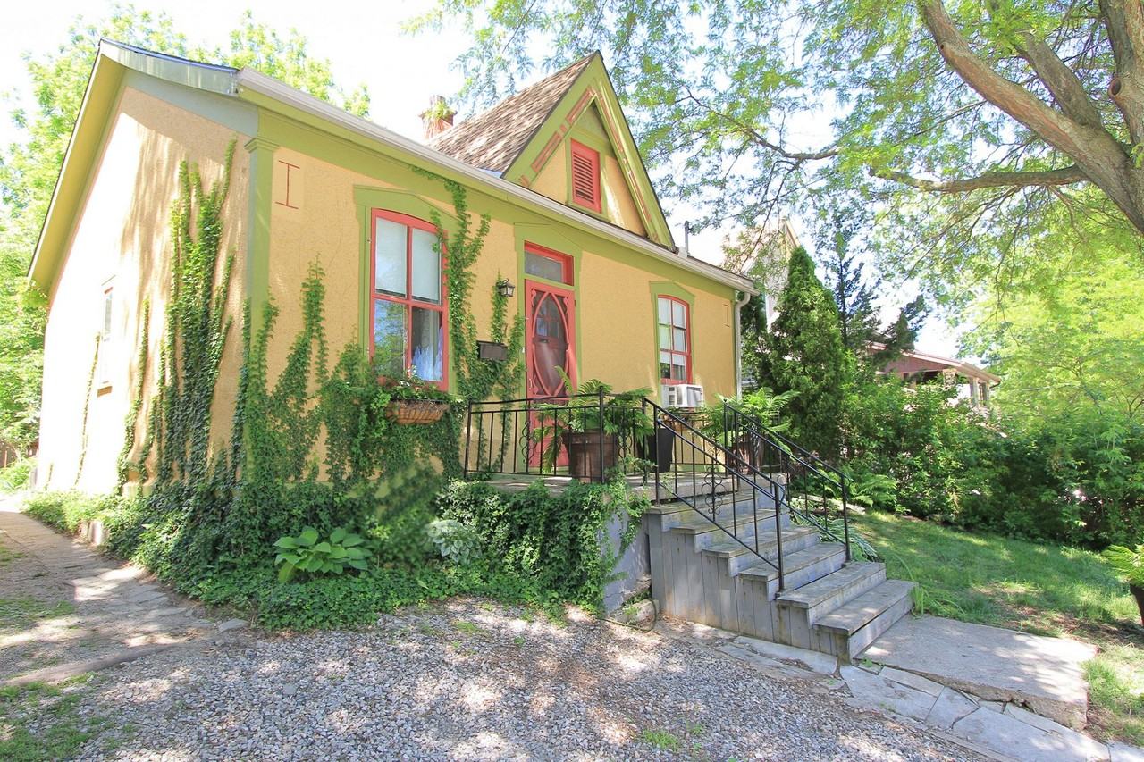 37 Palace St - Photo 2 of 20