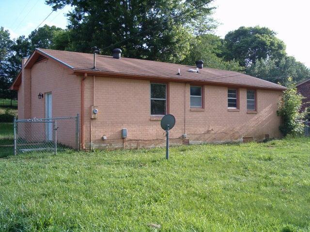 10040 W Green Cemetery Rd - Photo 2 of 8