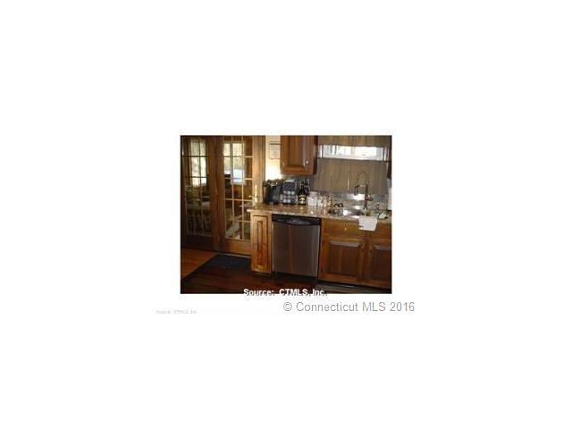 36 Maple Ridge Rd - Photo 2 of 16