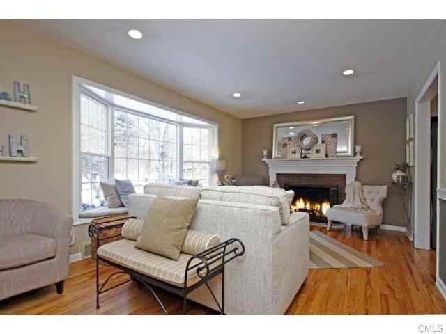 49 Bear Hills Rd - Photo 3 of 12