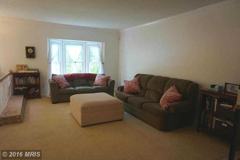 12103 Derriford Ct - Photo 2 of 23