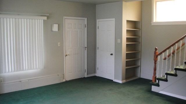 129 S Brown St - Photo 2 of 13