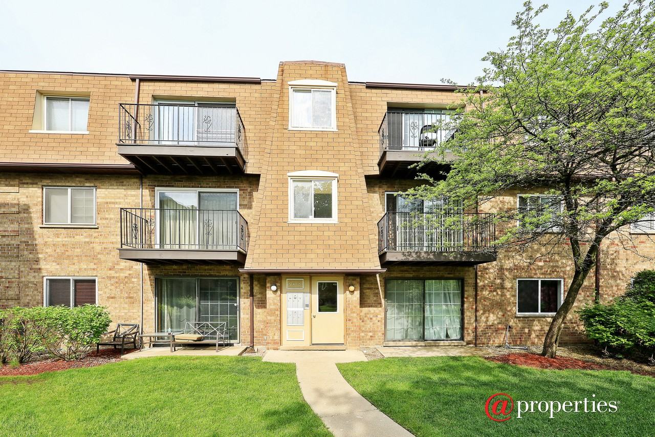 9418 Bay Colony Dr #3S