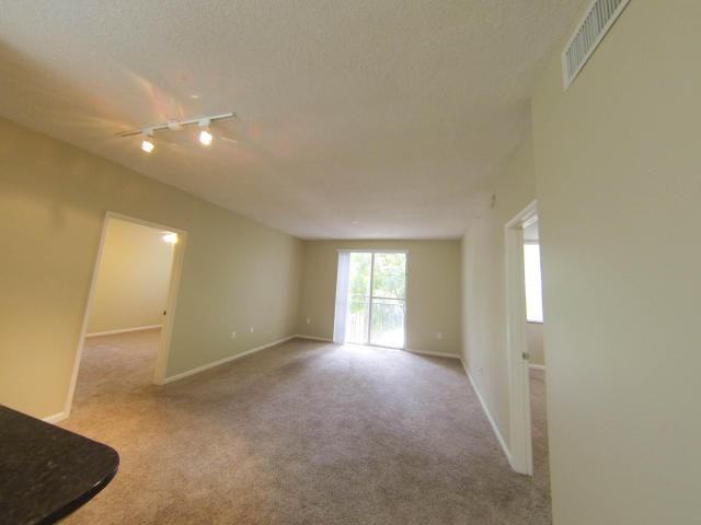 780 S Sapodilla Avenue 202 - Photo 3 of 5