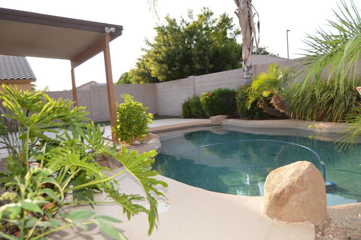 1728 E Los Alamos St - Photo 3 of 25