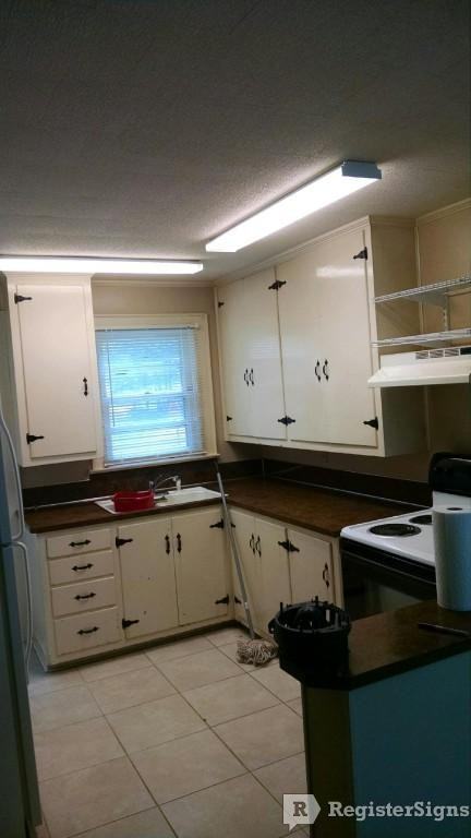 784 Davis St SW - Photo 3 of 7