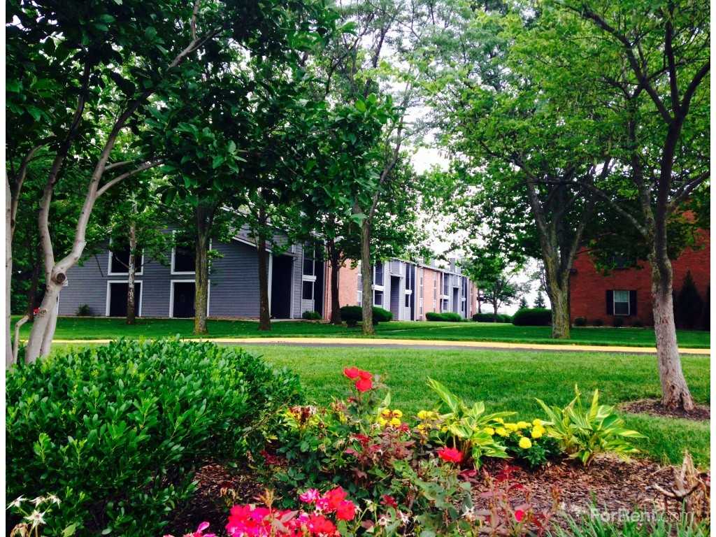 The Pointe at City Center 8640 Schweiger Ct, Lenexa, KS 66219