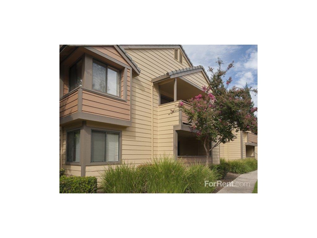 Bishop's Court - Photo 2 of 16