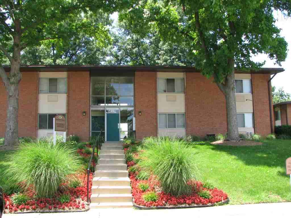 Hickory Trace - Photo 3 of 19