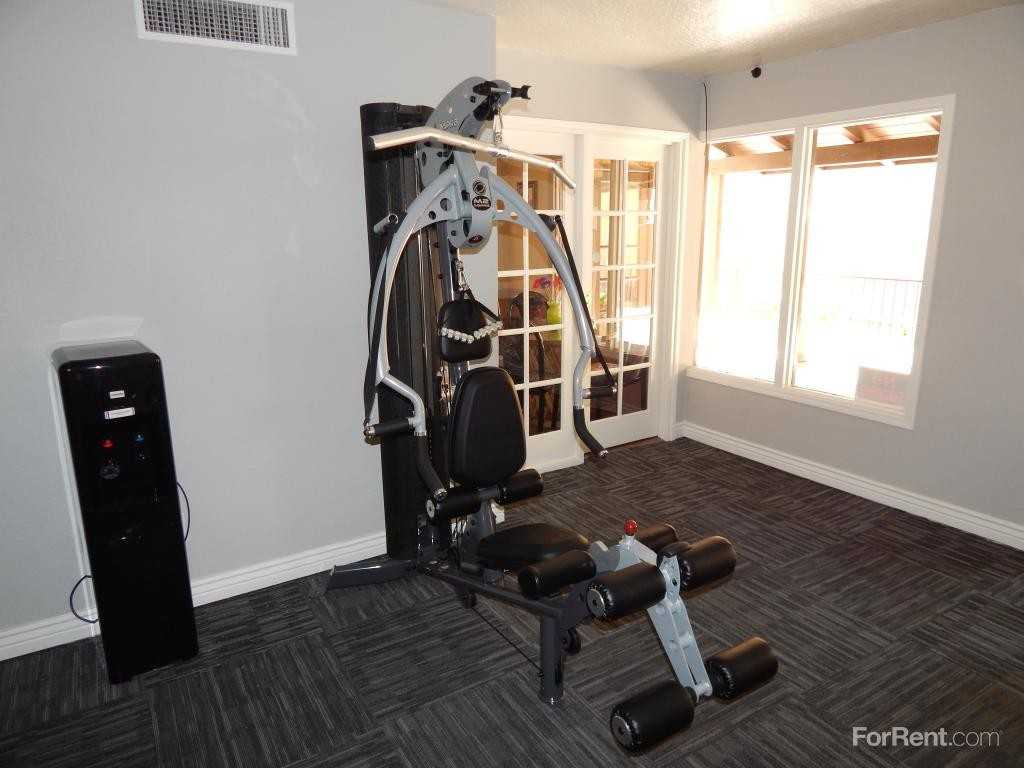 Oracle Palms - Photo 2 of 8