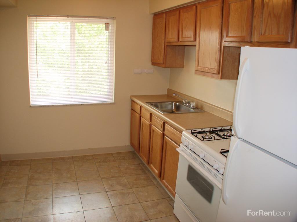 Stoneybrook Apartments - Photo 2 of 5