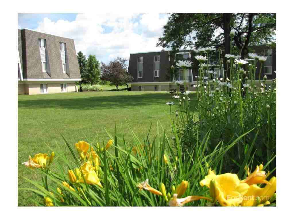 Meadows of Boardman, The - Photo 2 of 12