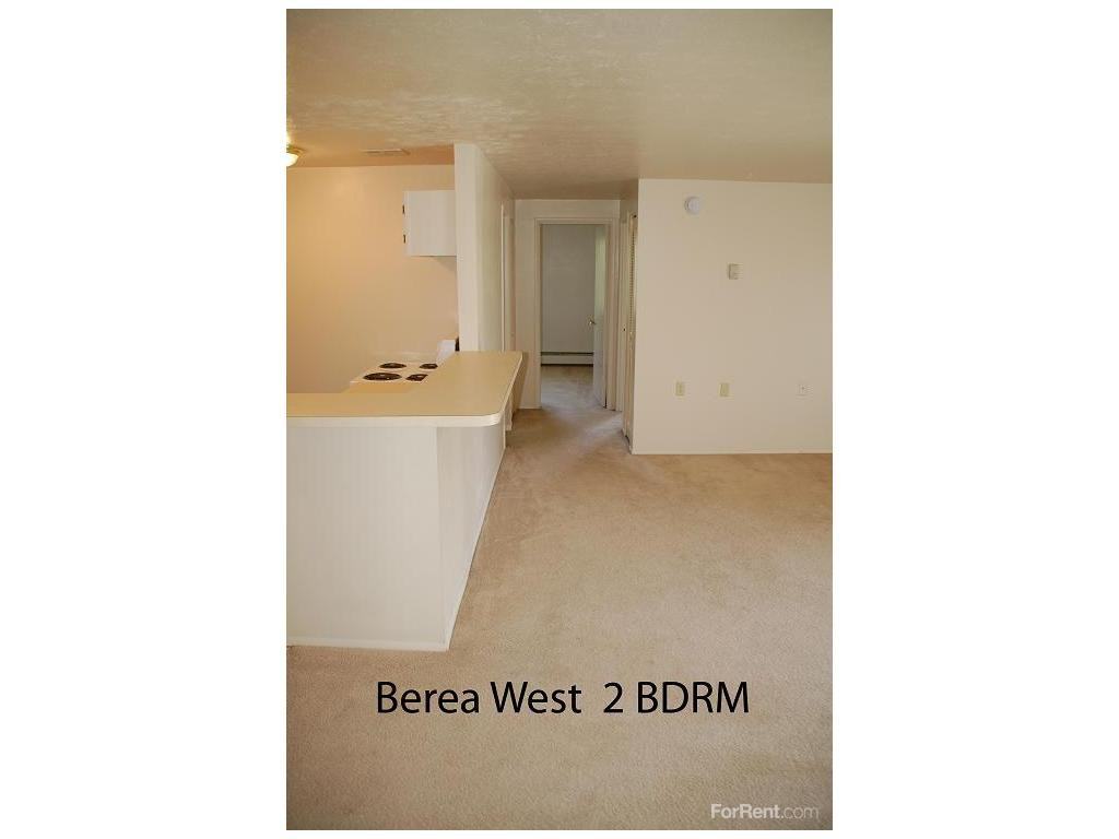 Berea West Apartments - Photo 3 of 19