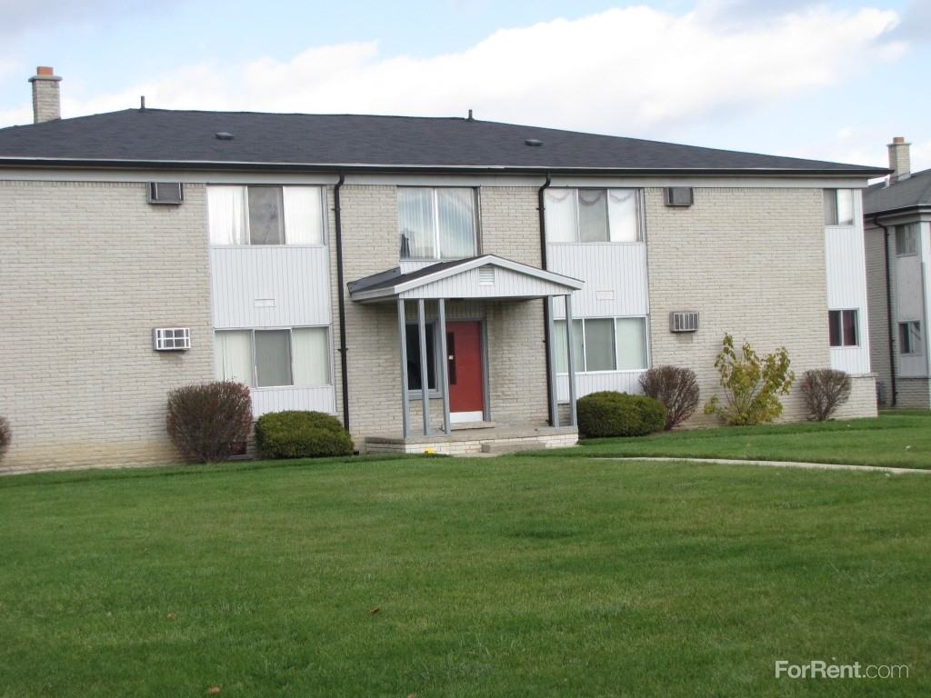 Parkside Vista Apartments - Photo 3 of 11