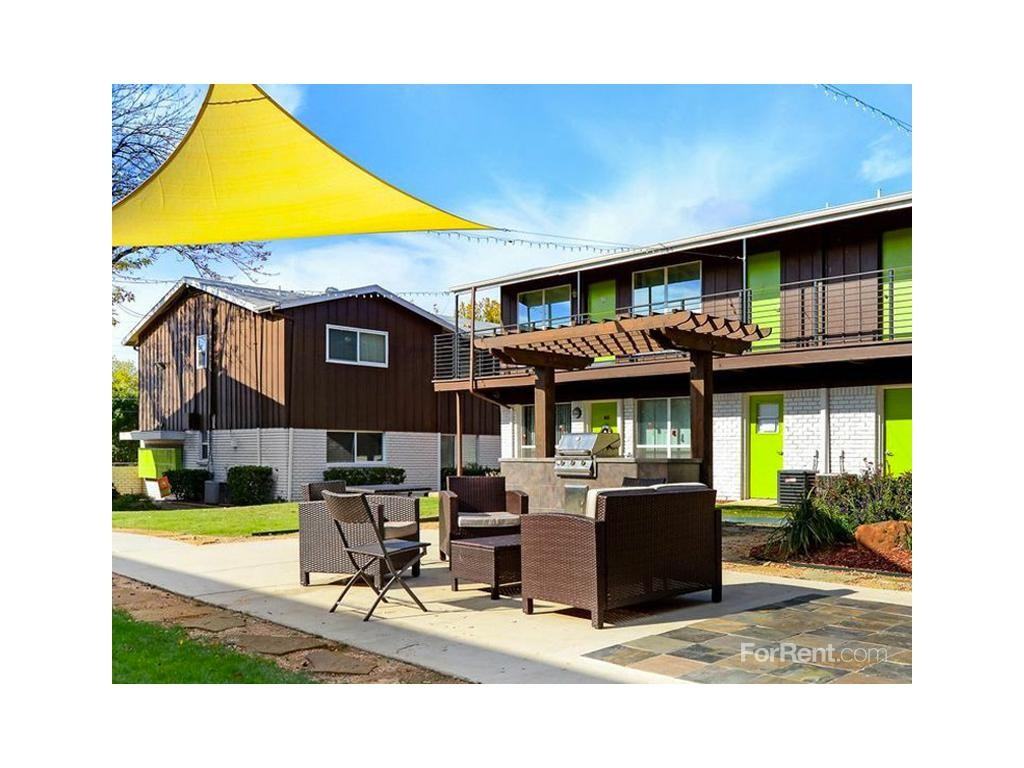 19Twenty - Photo 2 of 14