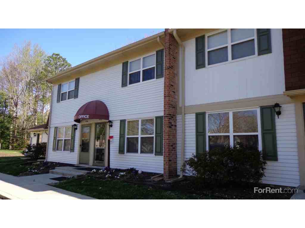 Youngs Mill Apartments & Townhomes - Photo 3 of 19