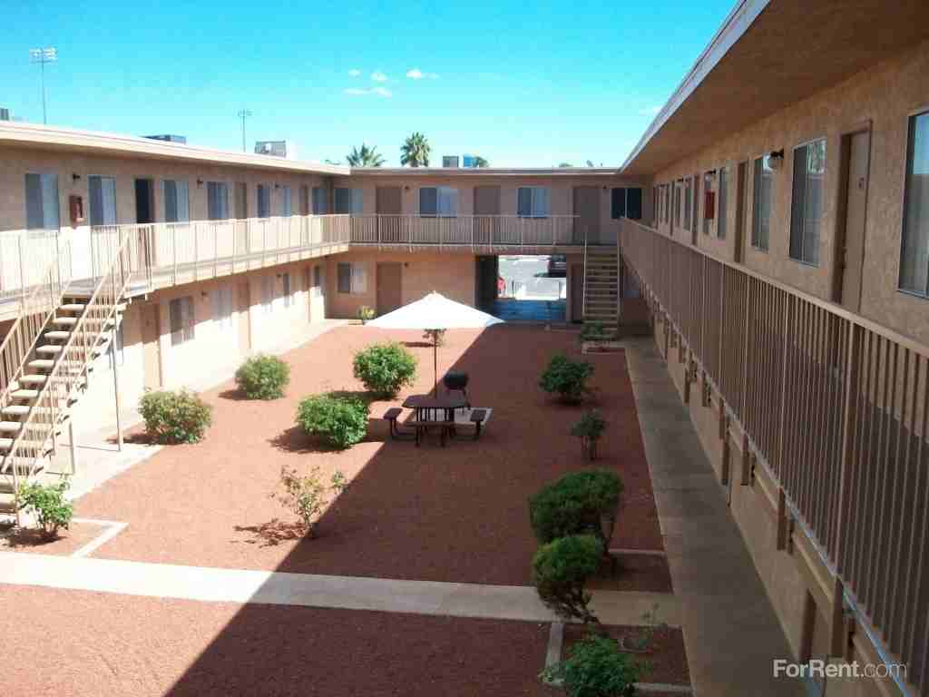 Chandll Apartments - Photo 2 of 10