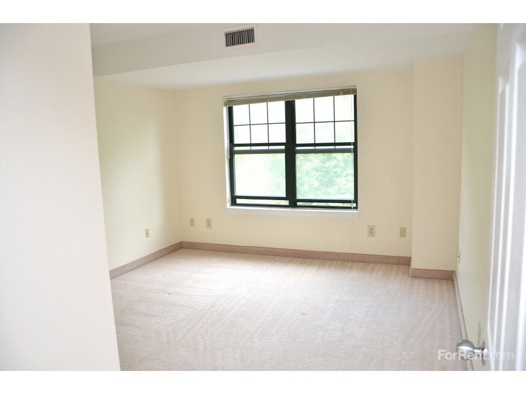 240 Conant Apartments - Photo 3 of 12