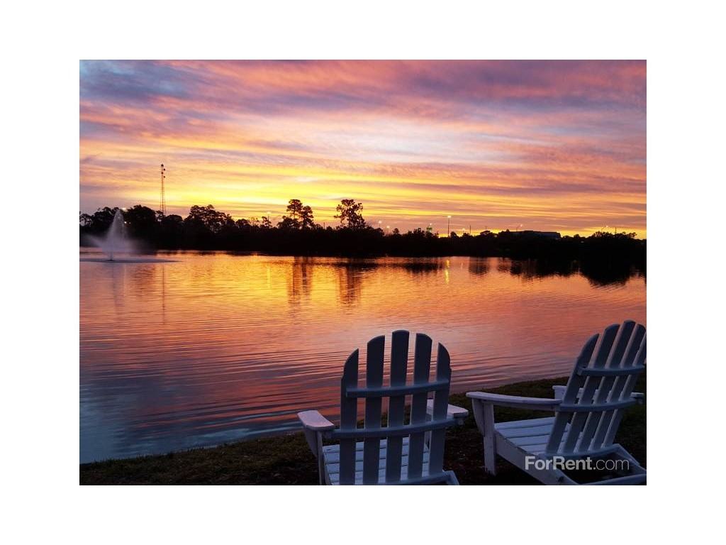 Lakes of Tuscana - Photo 3 of 20