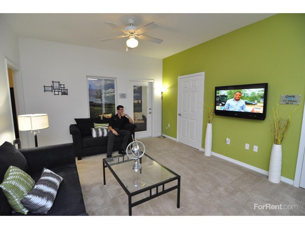 The Crossings at Santa Fe - Photo 3 of 11