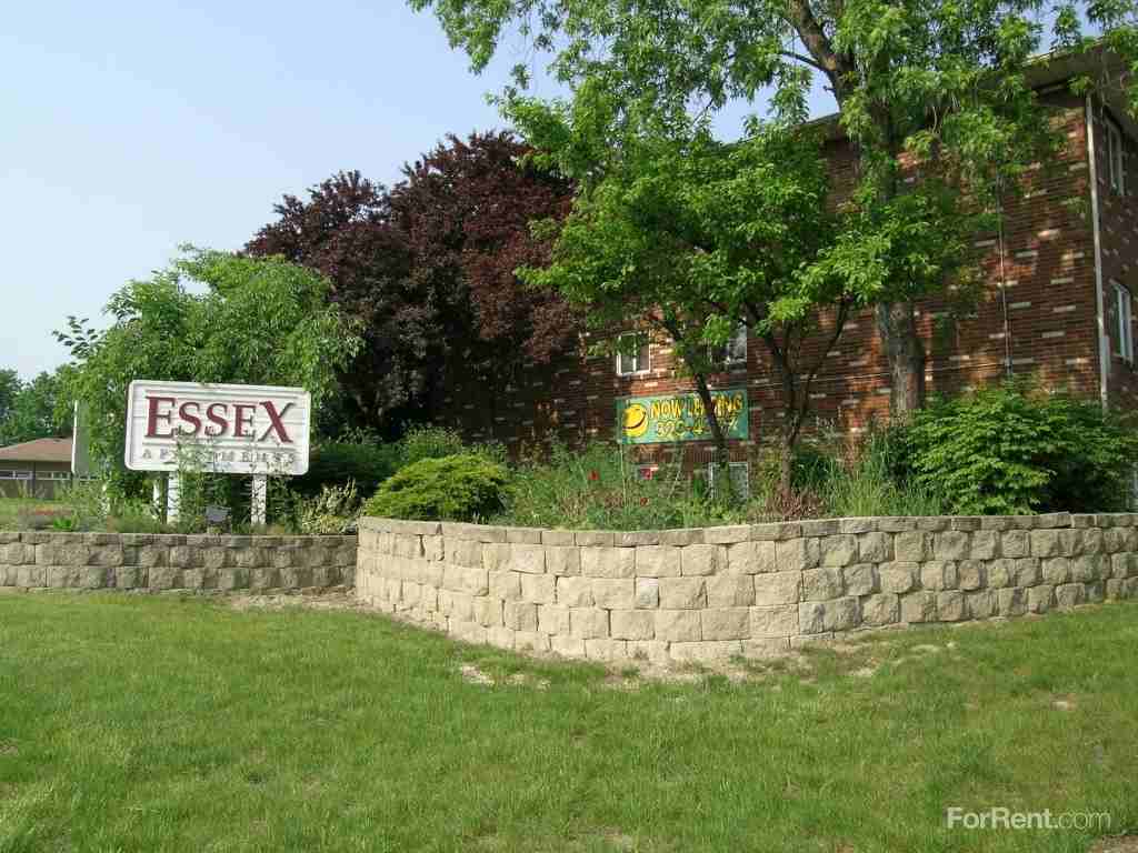 Essex Apartments - Photo 2 of 7